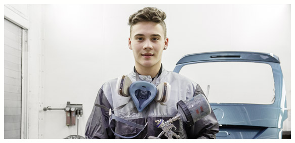 Schüler und Studenten bei Motor-Nützel